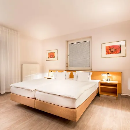 Am Rokokogarten Hotel Veitshochheim